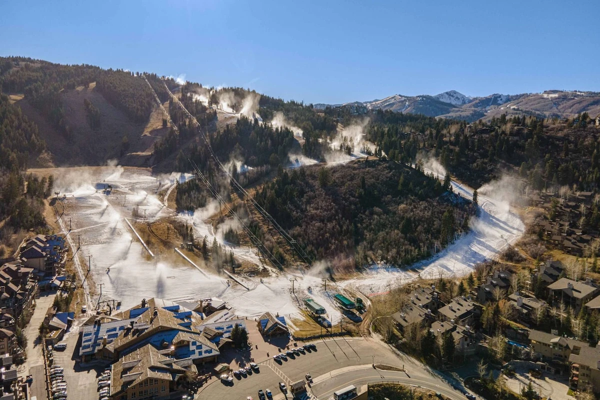 This location is hard to beat! Walk less than 500 feet to Deer Valley Resort Snow Park Lodge, 300 feet the St. Regis Funicular, and less than 400 feet