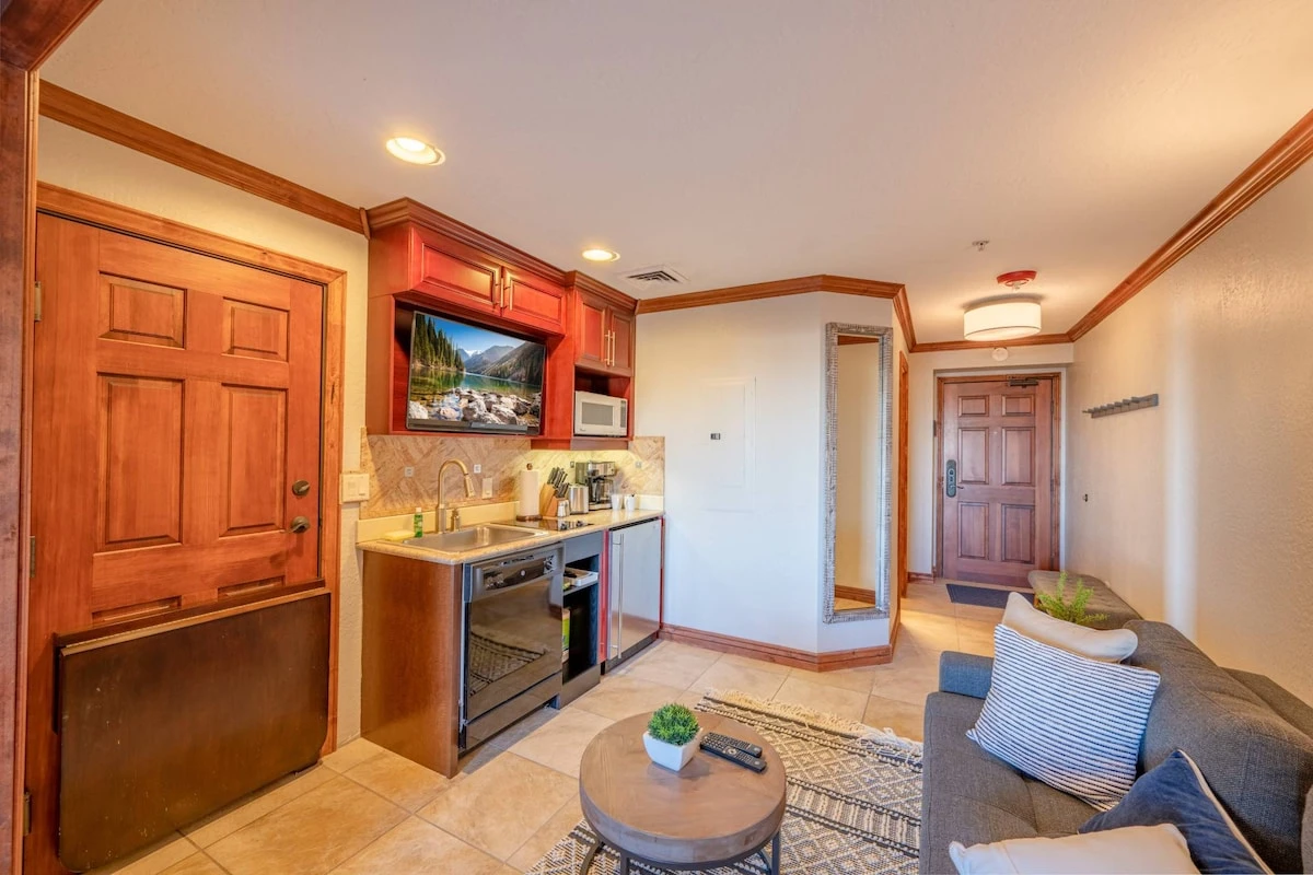 Gourmet Kitchenette