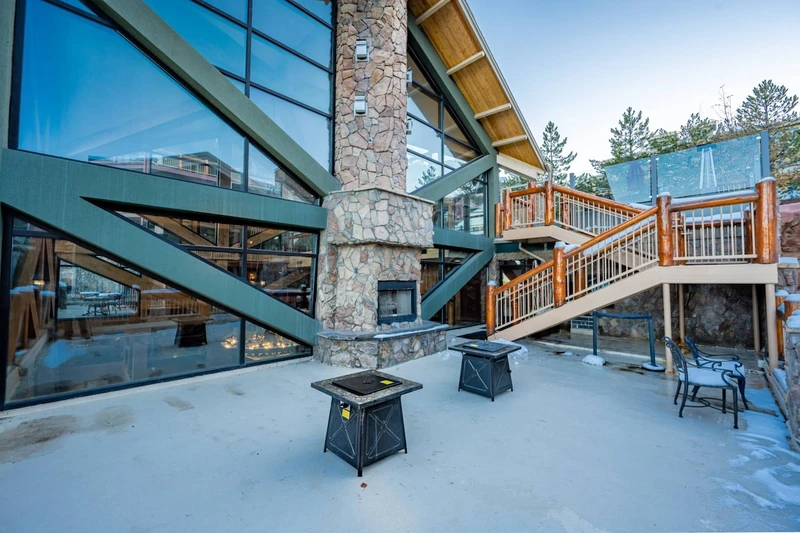 Outdoor lounge with fireplace
