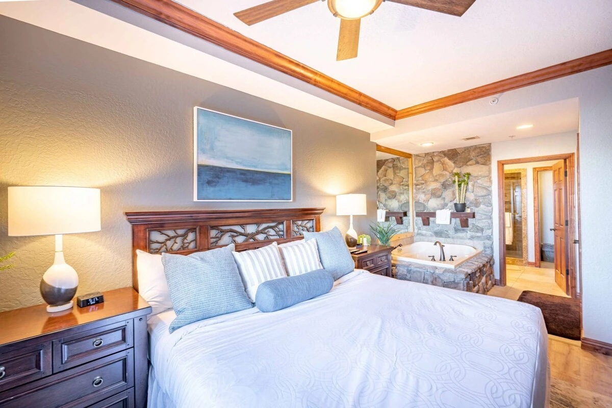 New King Bed on the Primary Suite by the Bath Tub