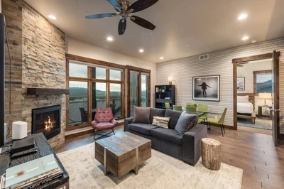 Blackstone Lofts 2B