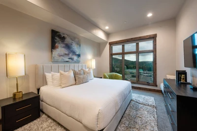 The Calm & Restorative Guest Suite Features a Beautiful King Size Bed, Hardwood Flooring, New HDTV, New Lamps, Hardwood Floor, New Rugs, Oversized Tub