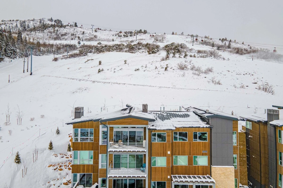 Guests will enjoy their stay at the sophisticated ski-through community
