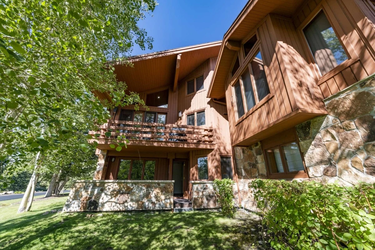 Hot Tub is located on the Lower Deck, Gas Grill is on The Upper Deck (off the kitchen)