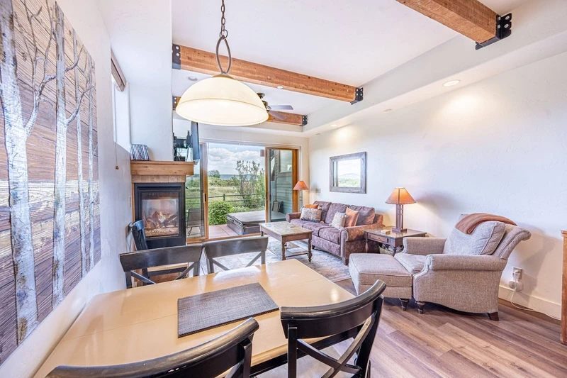The best conversations happen around the dinner table! The open floor plan allows everyone to be together before and during meal time! The hardwood di