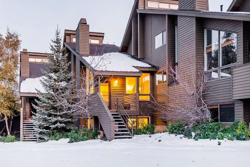 Welcome to our New Luxury Townhome w Redpine Clubhouse Resort-like Amenities; Pools, Hot Tubs, Basketball & More!