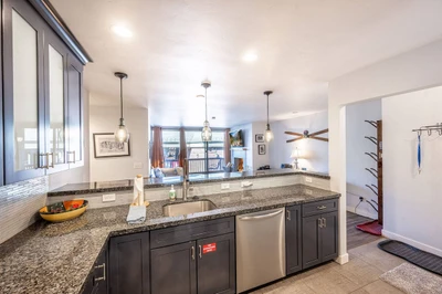 This park city ski home vacation rental is perfect for couples, families, reunions, ski trips with friends and anyone looking to visit Park City year-