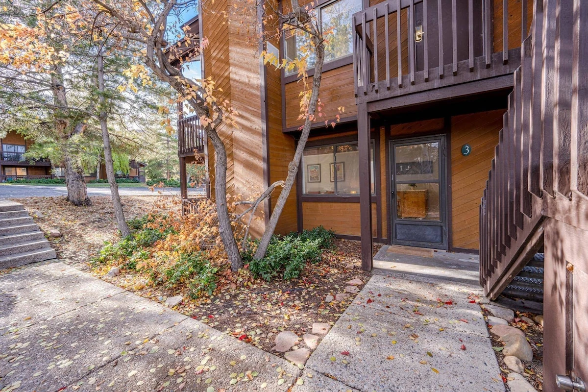Redpine has a Great location with loads of amenities and casual country atmosphere