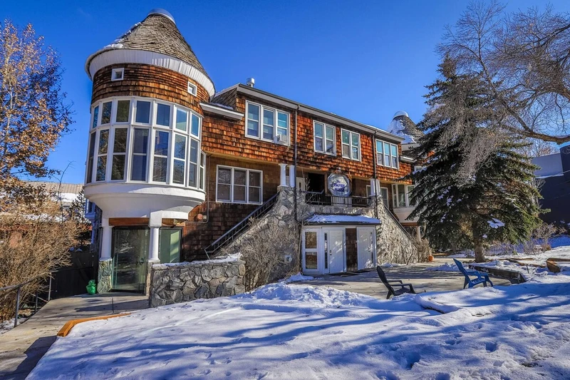 This home is located on the ground level so you can walk right in through the front door.
