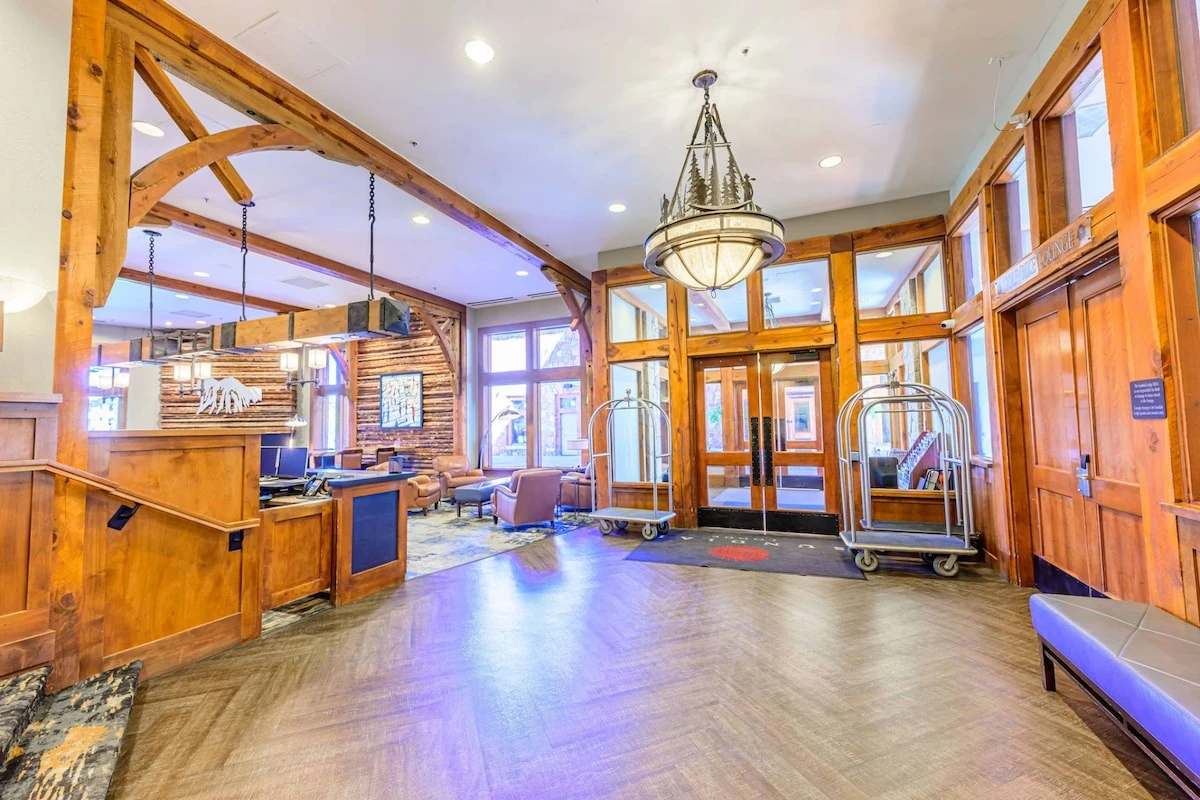 Sundial Lodge Entry - The closest ski-in/ski-out Park City resort at Canyons