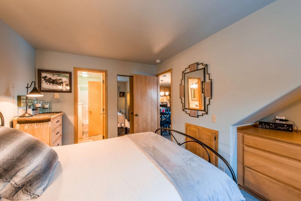 First floor bedroom with a Queen Bed