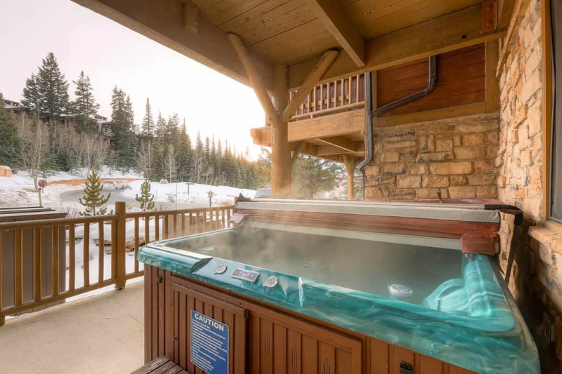 Private Jacuzzi hot tub.