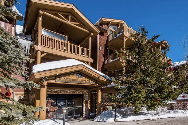 Welcome to Black Bear Lodge in Deer Valley – Luxury Amenities in a Perfect Silver Lake Location!