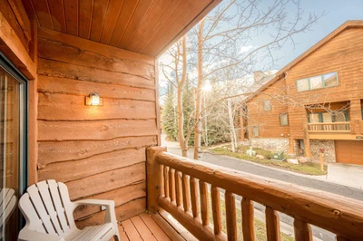 Start The Day Relaxing on the Covered Deck w A Cup of Coffee While Listening To The Burbling Creek