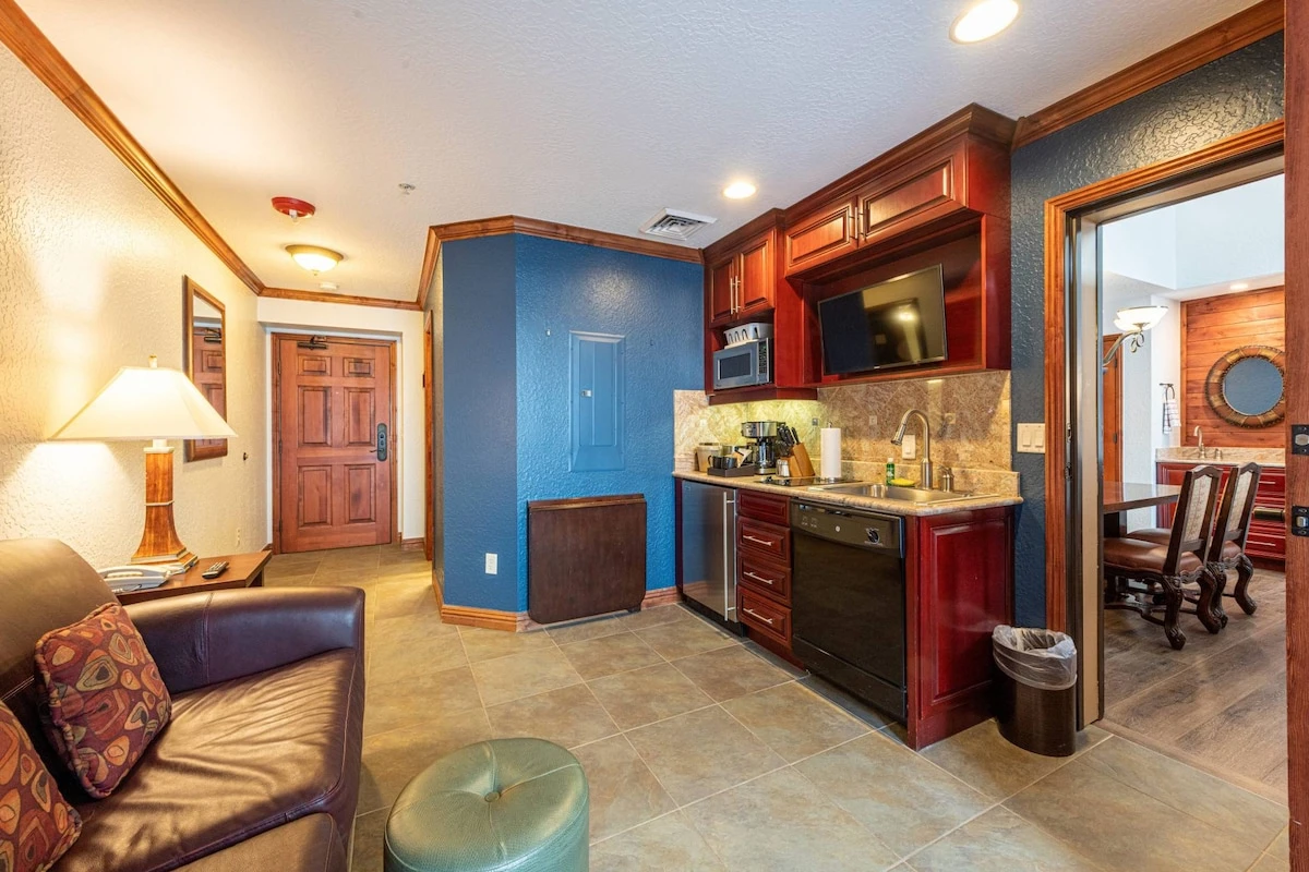 Living Area #2 w Kitchenette, Cable HDTV, Queen Sofa Sleeper