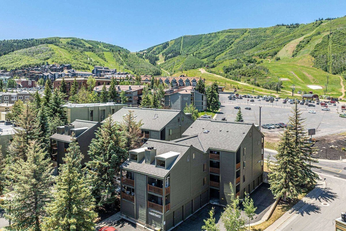 Powder Point at Park City Mountain – 5 Minute Walk to Skiing!   || Park City Mountain Resort, Park City Mountain Airbnb, Park City Mountain VRBO